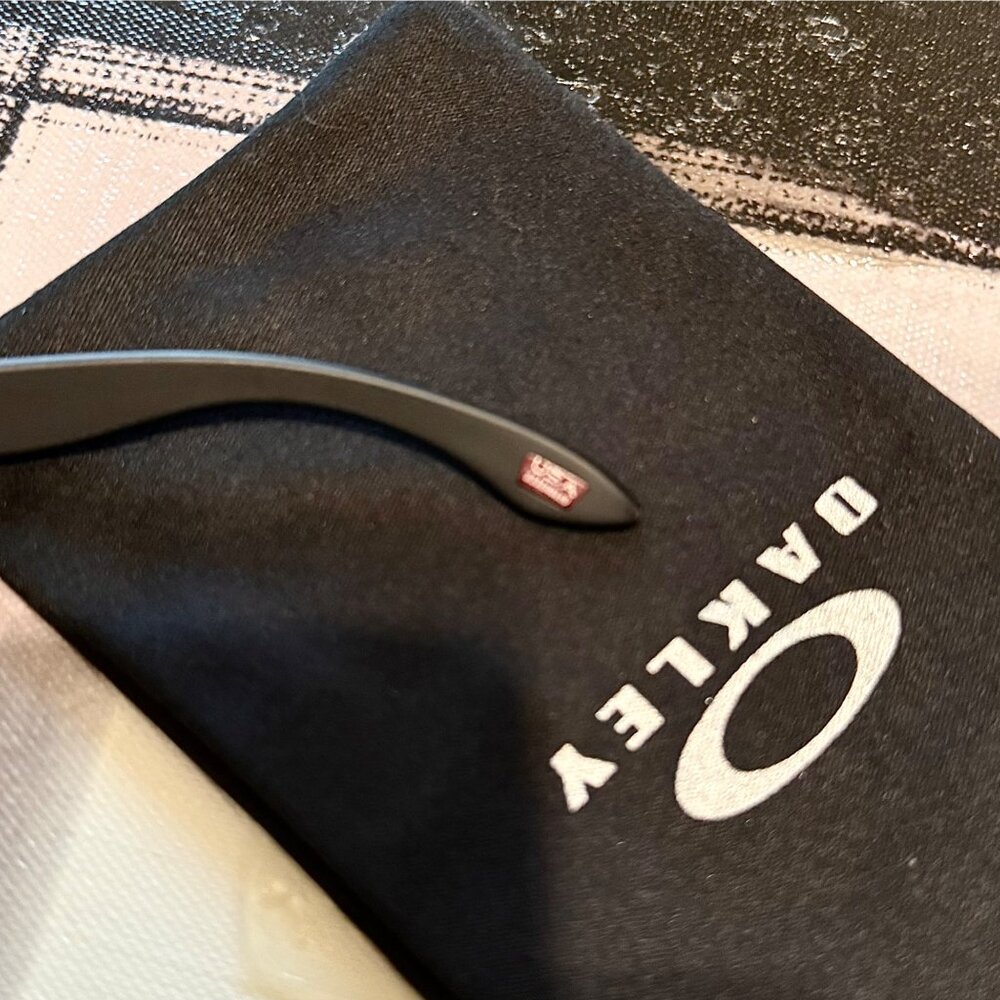 OO9102 Oakley Holbrook Chrome Iridium Prizm Polarized Sunglasses - Picture 11 of 11